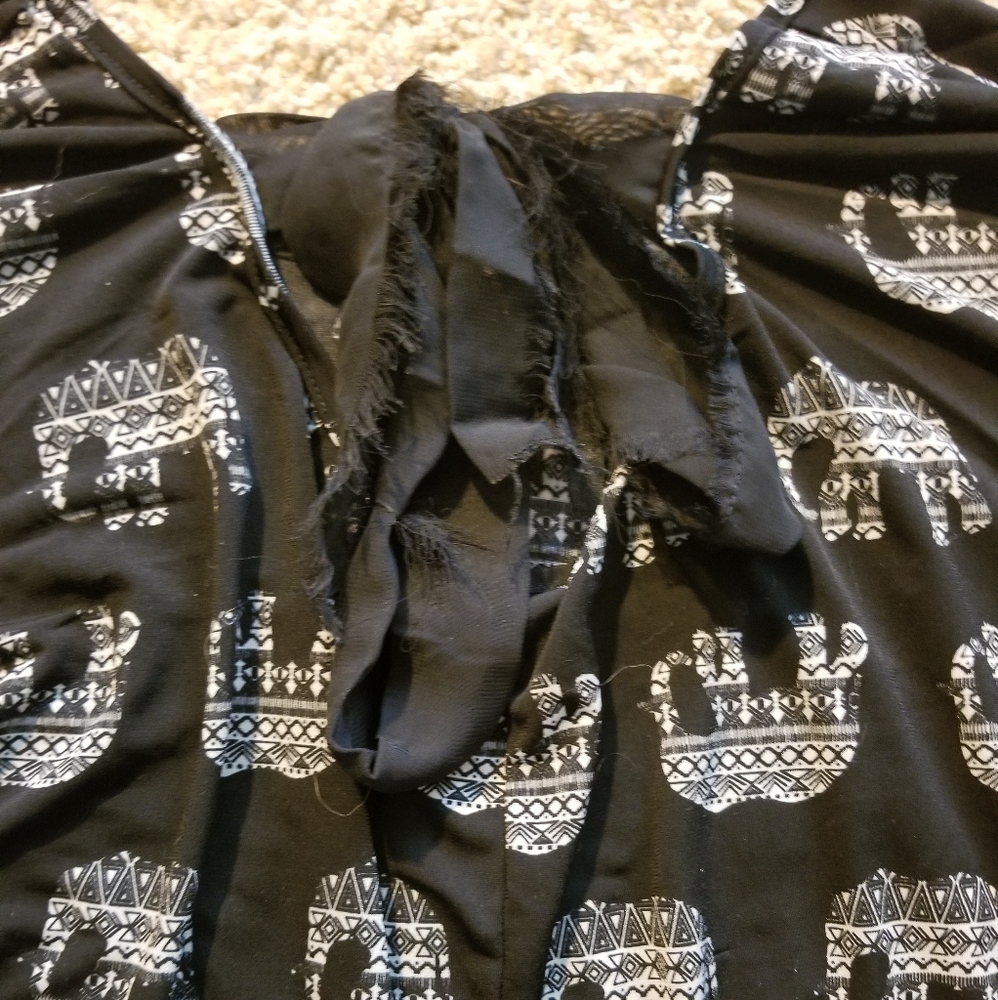 Elephant blouse - Picture 2 of 3